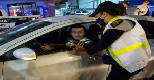 Pasan 62 conductores la Noche Buena en 'El Torito'