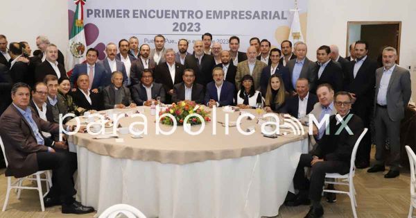 Preside Sergio Salomón el Primer Encuentro Empresarial 2023