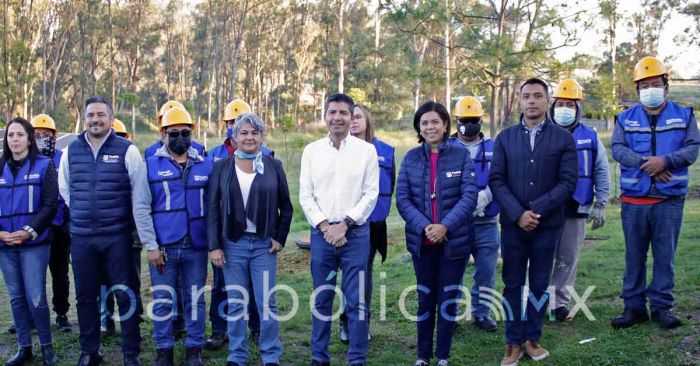 Mejorarán cancha y los juegos infantiles del Parque de Amalucan