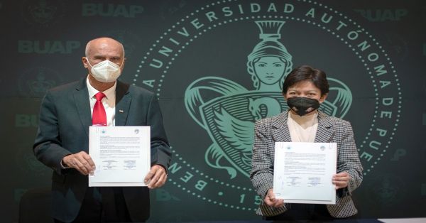 Conmemoran BUAP y Universidad de Camag&uuml;ey  30 a&ntilde;os de colaboraci&oacute;n acad&eacute;mica