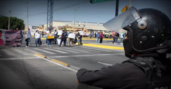 Cierran 11 Sur y Las Torres por ni&ntilde;os desaparecidos