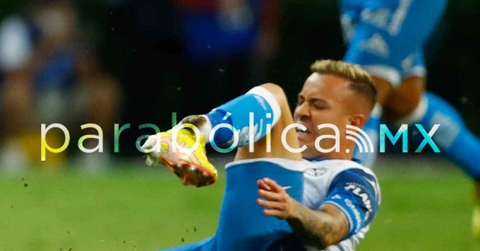 Hasta 4 meses tardar&aacute; Gustavo Ferrareis en regresar a las canchas