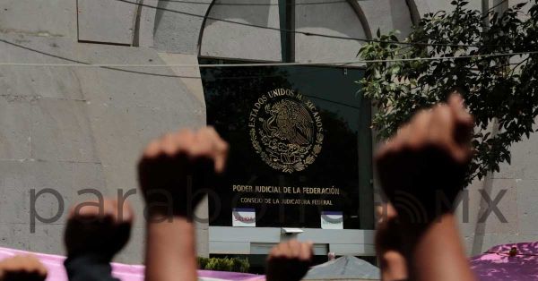 Investigarán al juez que liberó a hombre que abusó de su hijastra y la embarazó