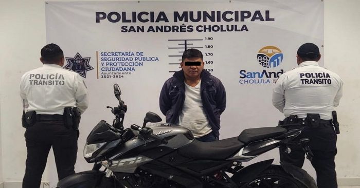 Recuperan en San Andrés Cholula motocicleta con reporte de robo