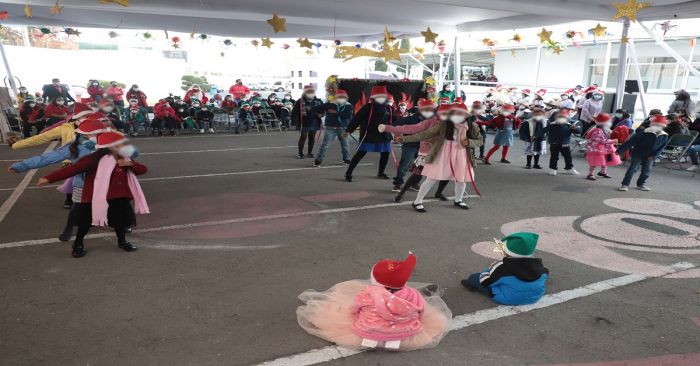 Celebra SEDIF tradicional posada navideña en casas de Asistencia