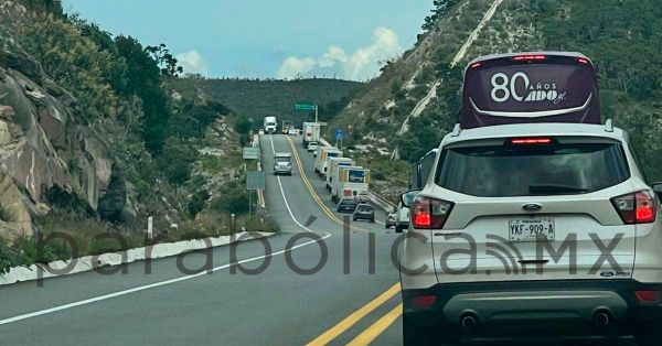 Mañana caótica en la autopista Amozoc-Perote