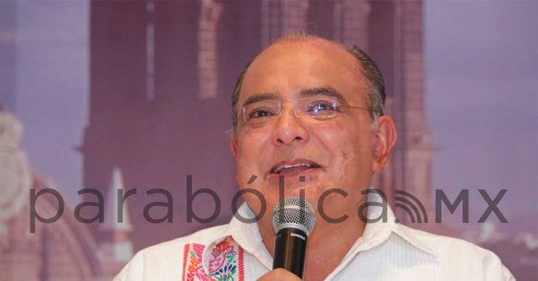 Respalda alcalde de Zacatlán permanencia del ejército en las calles hasta 2028