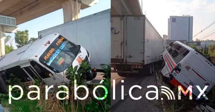 Embiste tráiler a un microbús de la Ruta 65; saldo de 20 heridos frente a La María
