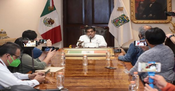 Frena Barbosa a Adán Augusto y pone en duda su perfil conciliador