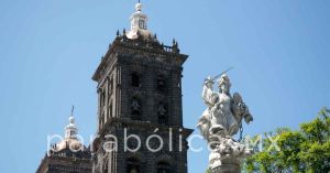 Conmemoran católicos poblanos a San Miguel Arcángel