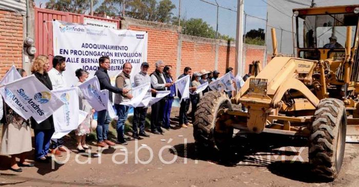 Arranca Mundo Tlatehui obras en la colonia Emiliano Zapata