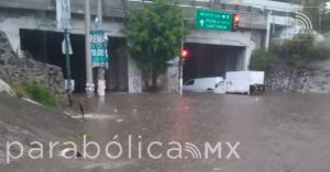 Dejan lluvias inundaciones en distintos puntos de la zona metropolitana