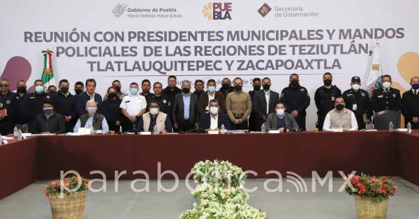 Apoyos sociales llegan a todos los rincones de la entidad: Sergio Salomón en Teziutlán