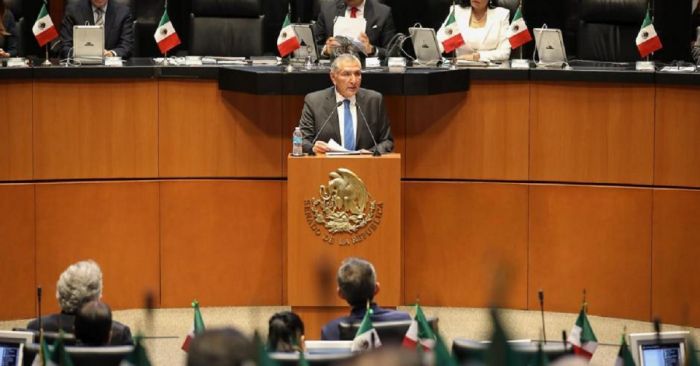 Asegura Ad&aacute;n Augusto que existe minor&iacute;a privilegiada y miembros de &ldquo;oligarqu&iacute;a reaccionaria&rdquo;