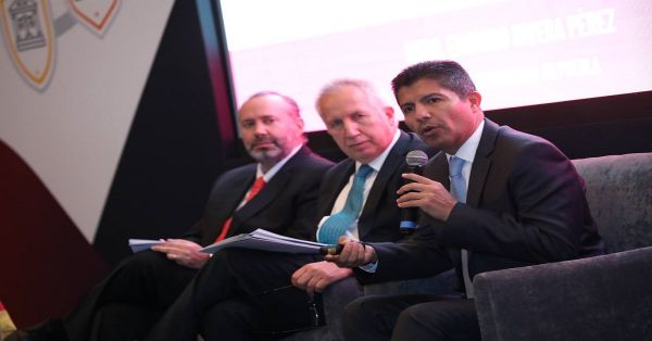 Llama Eduardo Rivera a un federalismo responsable en el Congreso “Gobernanza e Innovación Municipal”