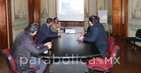 Intensifica ayuntamiento regulaci&oacute;n de anuncios, toldos y lonas en el Centro Hist&oacute;rico