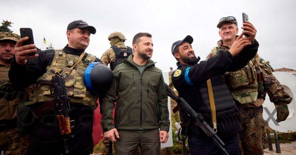 Visita Zelensky Izium, ciudad liberada por tropas ucranianas