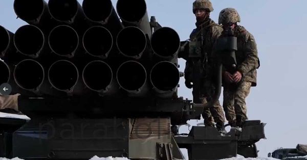 Anuncia Rusia retirada de sus tropas de la frontera con Ucrania