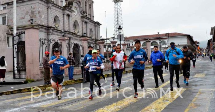 Realiza la BUAP el Trail Bosque de Niebla 2022; participa la rectora Lilia Cedillo