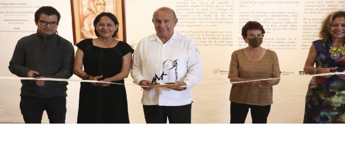 Inaugura Cultura exposición “Mujeres Pilares de la Sociedad: su entorno y sus creencias”
