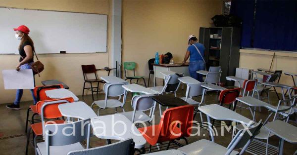 Llama Barbosa a romper "desgano e inactividad" de la pandemia ante el regreso a clases