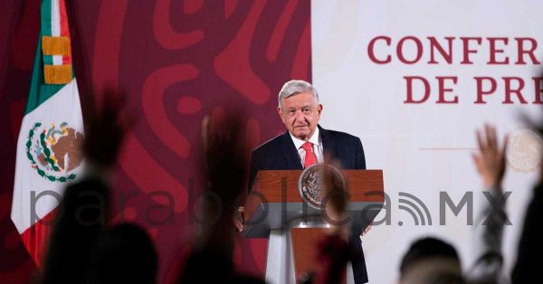 Acusa AMLO al FIL de Guadalajara de ser un foro del conservadurismo para atacar a su Gobierno