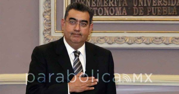 Puebla nos necesita unidos, dice en su primer mensaje el gobernador Sergio Salomón