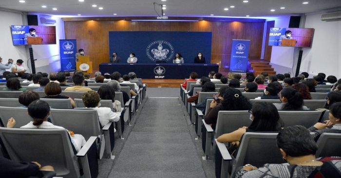 Reconocen labor de la Facultad de Enfermer&iacute;a de la BUAP