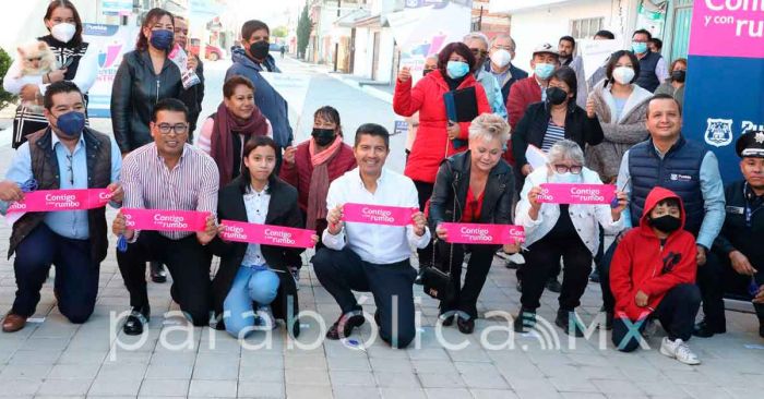 Entregan primera calle del programa Construyendo Contigo