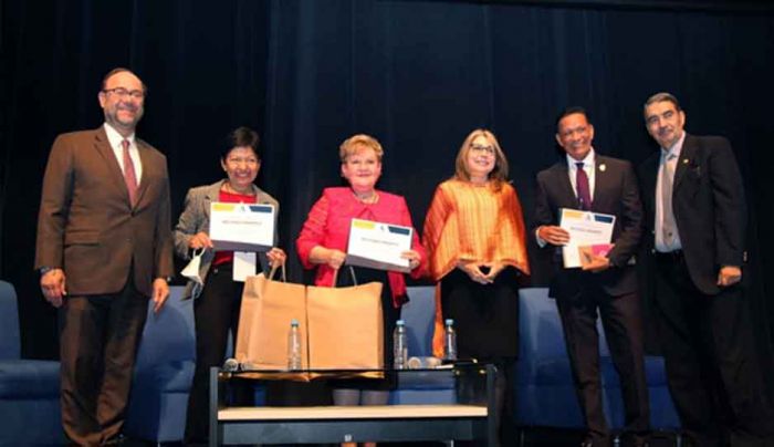 Se pronuncia rectora a favor de mantener calidad educativa y preservar la autonom&iacute;a