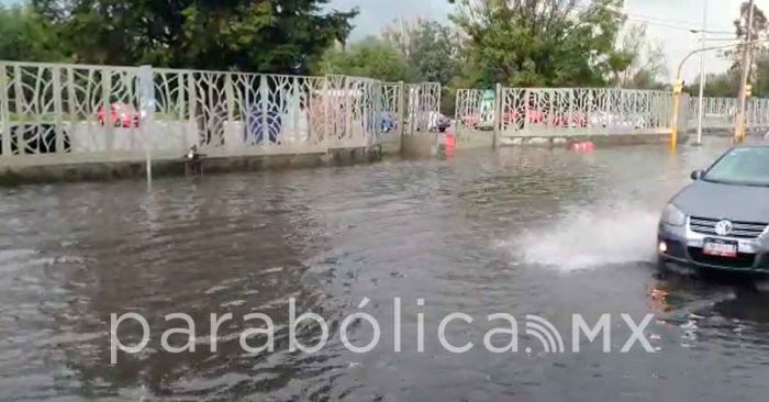 Fuertes lluvias vuelven a azotar a la capital poblana