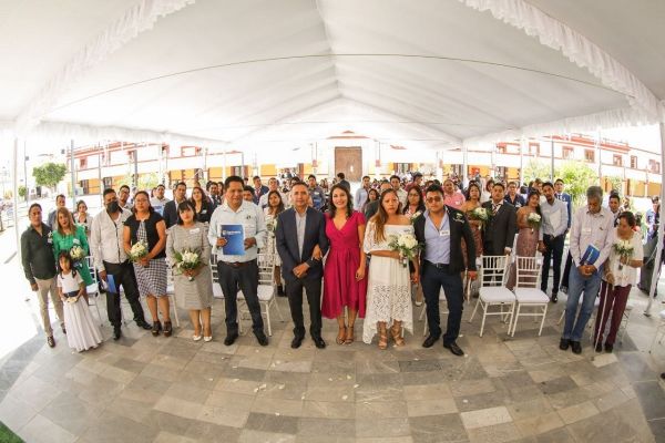 Formalizan su unión 30 parejas en la primera jornada de bodas gratuitas de San Andrés Cholula