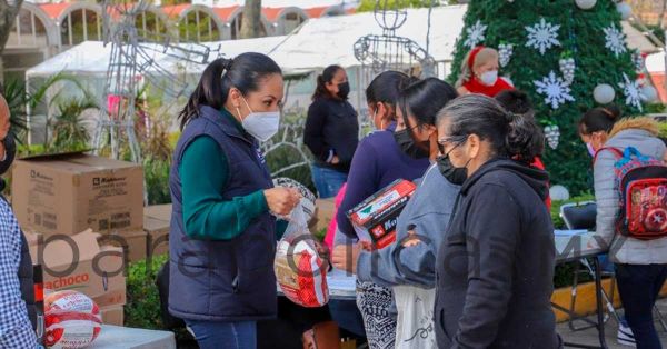 Entrega SMDIF apoyos a 250 recolectores voluntarios