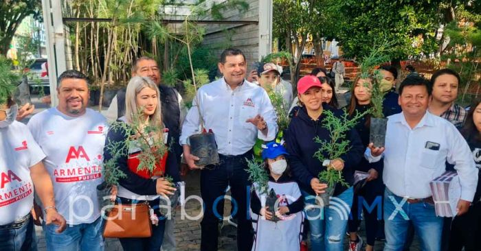 Recorre Armenta el Centro Histórico con la iniciativa Sembremos Esperanza