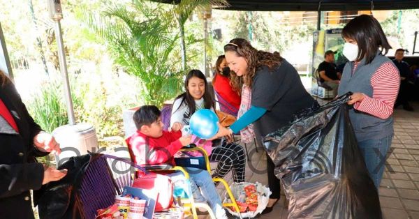 Celebra SMDIF cierre de año con usuarias y usuarios de diversos programas