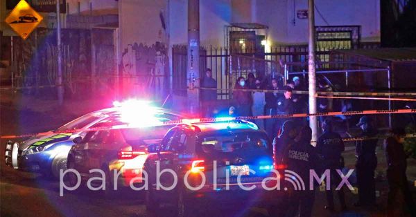 Cae menor de edad presuntamente armado y con aparente droga en la capital