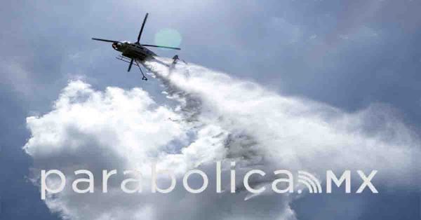 Suman dos aeronaves de la Marina para combatir incendio de Arteaga