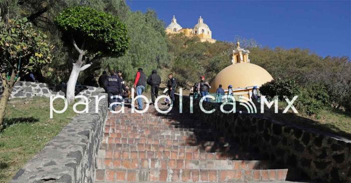 Rehabilitan la Escalinata del Pocito de la Pir&aacute;mide de Cholula