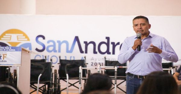 Entregan aparatos ortopédicos en San Andrés Cholula