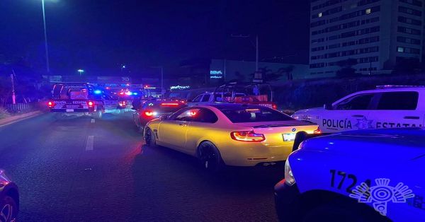 Aseguran tres unidades en operativo contra carreras ilegales de autos