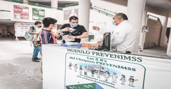 Recomienda IMSS Puebla completar esquema de vacunación contra COVID-19