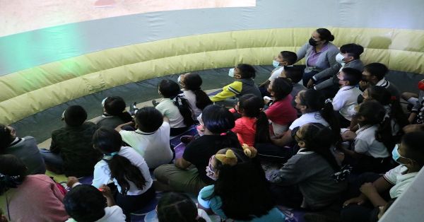 Imparten pláticas sobre cultura del agua y acciones de desinfección en Chiautla