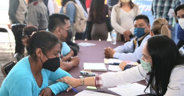 Con producto lácteo, Bienestar apoya a familias de San Pedro Cholula