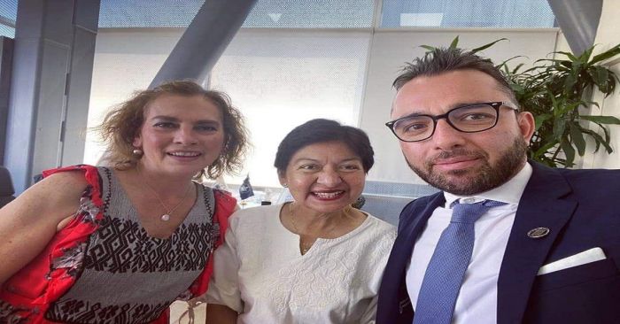 Recibe Lilia Cedillo la visita de Beatriz Gutiérrez Müller