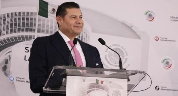 Trabajo diplomático a favor de Puebla