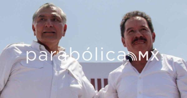 Apapacha Nacho Mier a Adán Augusto; reúnen 35 mil en Tecamachalco