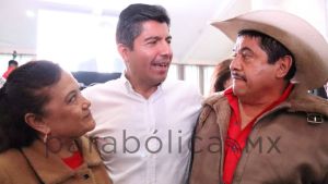 Celebra Eduardo Rivera recepción ciudadana en Chignahuapan