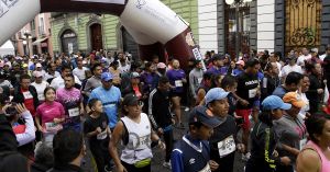 Da C&eacute;spedes banderazo de salida a Carrera del Congreso