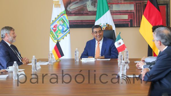 Se reúne Sergio Salomón con embajador de Alemania