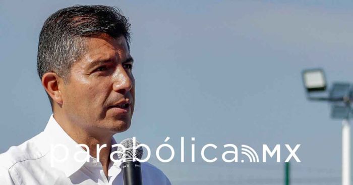 Presume Eduardo Rivera bondades de los parqu&iacute;metros